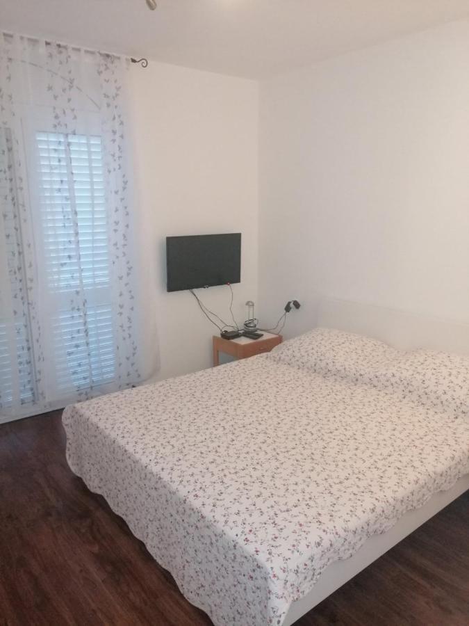 Apartman Put Lägenhet Baška Exteriör bild